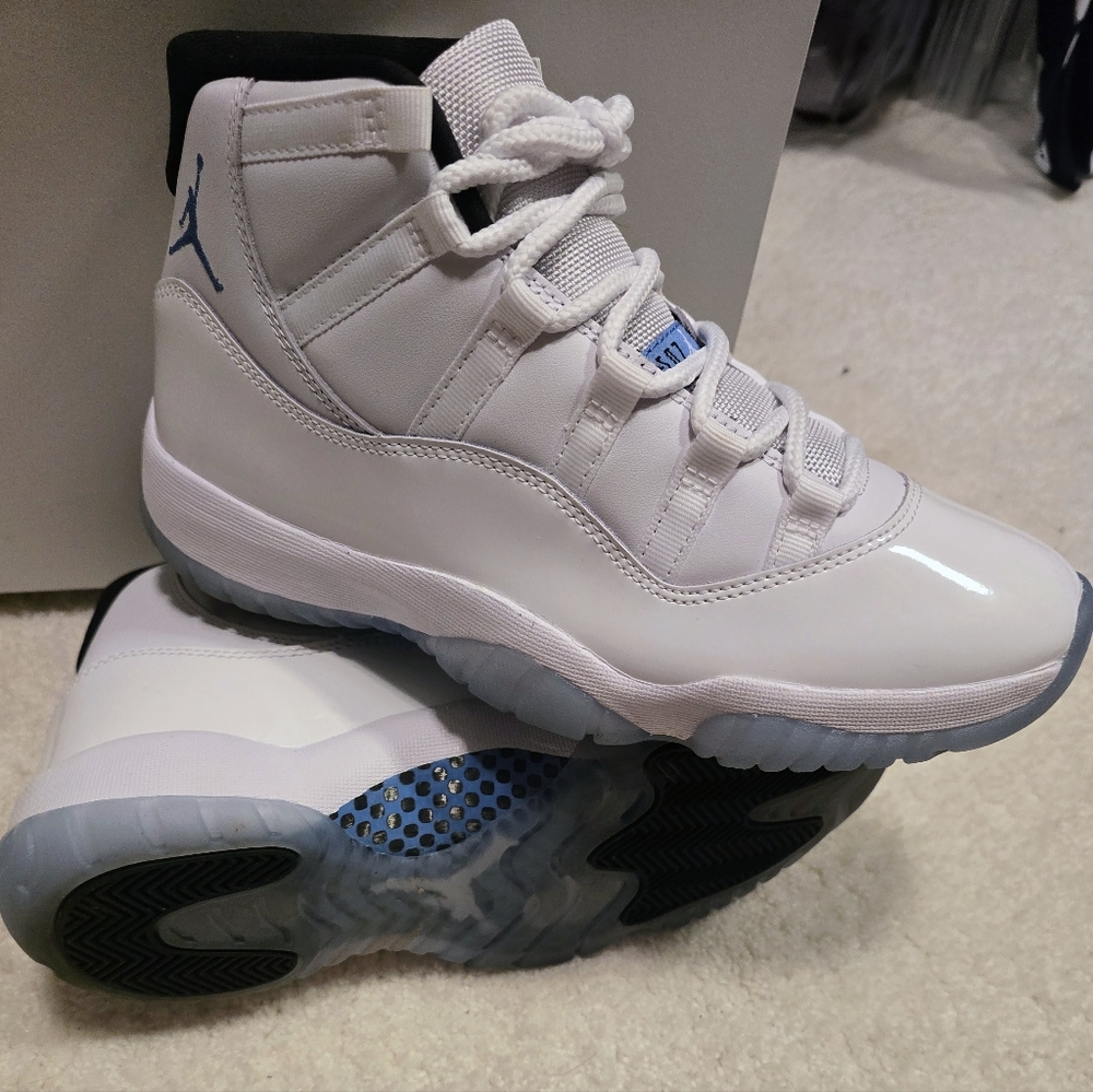 Jordan 11s White&Light Blue Sneakers